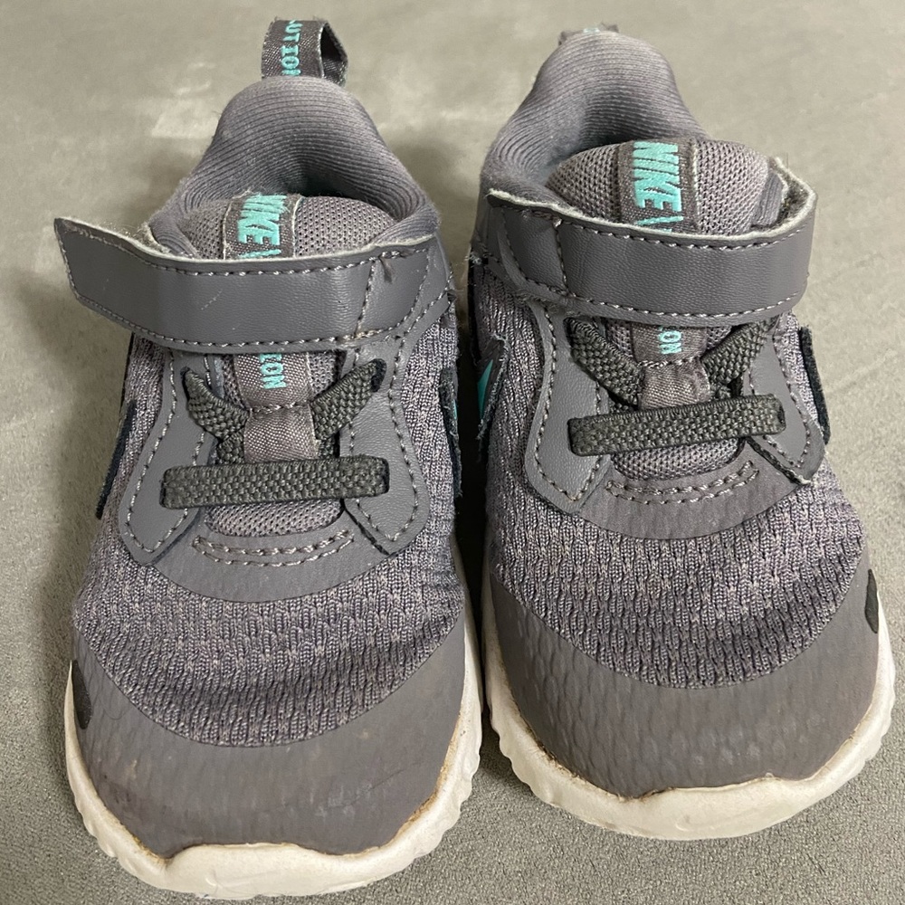 Nike toddler girls tennis shoes